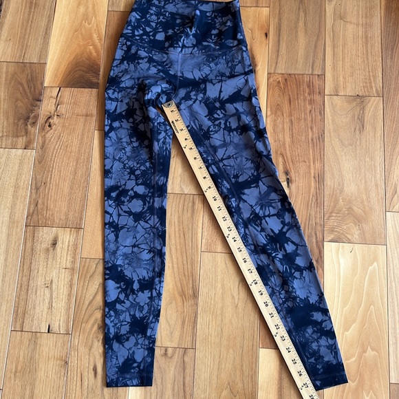 Lululemon leggings - Picture 6 of 6